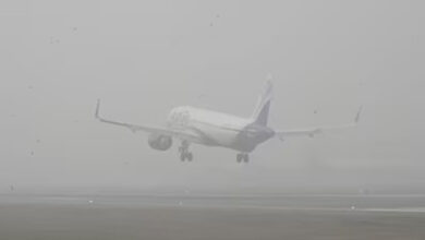 دہلی میں کہرے کے سبب 100 سے زائد پروازیں منسوخ