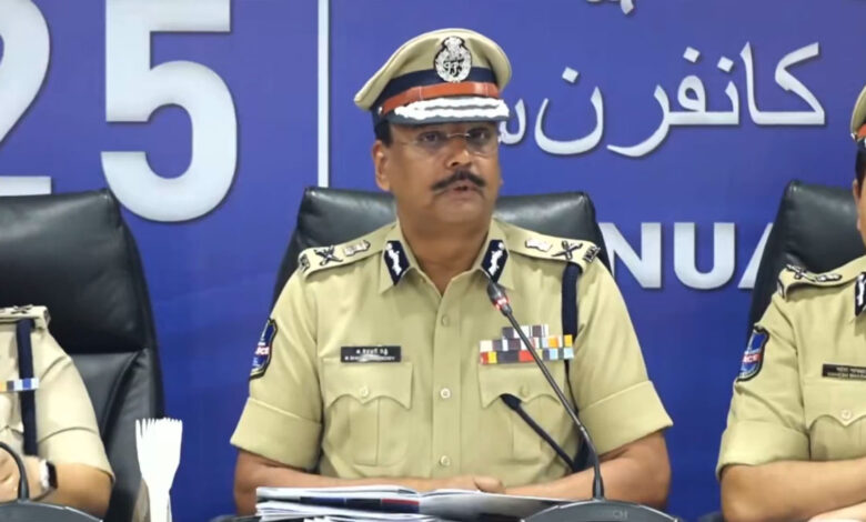 تلنگانہ پولیسنگ ملک میں سرفہرست، امن کی صورتحال قابو میں۔گزشتہ سال کے مقابلہ جرائم کی شرح میں 2.33 فیصد کمی:ڈی جی پی