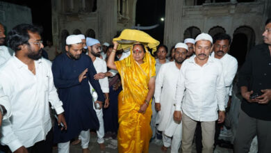 کوہ مولا علی: کویتا کا عقیدت بھرا دورہ، خادمین کے مسائل اور ترقیاتی کاموں کی سست روی پر اظہار برہمی