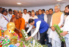 مہاراشٹر میں ریاستی قیادت کا ڈاکٹر امبیڈکر کو خراجِ عقیدت