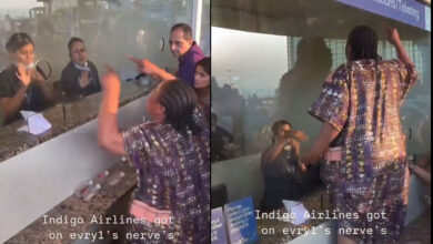 انڈیگو فلائٹس کا بحران عروج پر، ممبئی ایئرپورٹ پر نائجیرین خاتون کا زبردست ہنگامہ (ویڈیو وائرل)