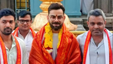 کرکٹر وراٹ کوہلی نے واشنگٹن سندر کے ساتھ اے پی کی سمہاچلم مندرمیں درشن کئے