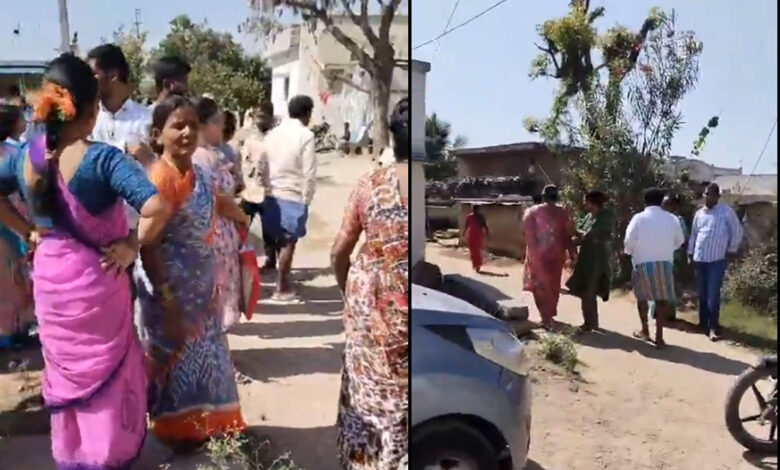 تلنگانہ: ہارنے والے سرپنچ امیدوار نے گھر گھر جا کر ووٹ کے بدلے دی گئی رقم واپس مانگی