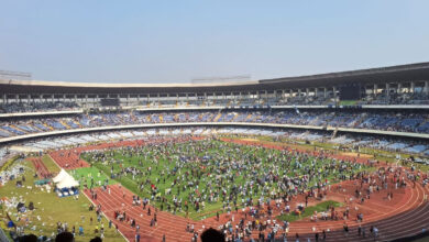 لیونل مسی کا کولکتہ میں شاندار استقبال، ایک جھلک نہ ملنے پر شائقین برہم