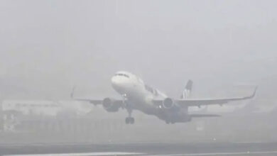 دہلی میں کہرے کا سلسلہ جاری ، ایئرلائنز نے سفری ایڈوائزری جاری کی