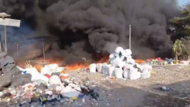 پلاسٹک ری سائیکلنگ یونٹ میں اچانک آگ بھڑک اٹھی