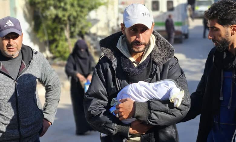 غزہ میں شدید سرد موسم ، ٹھنڈ کی شدت سے 7 ماہ کی شیر خوار بچی جاں بحق