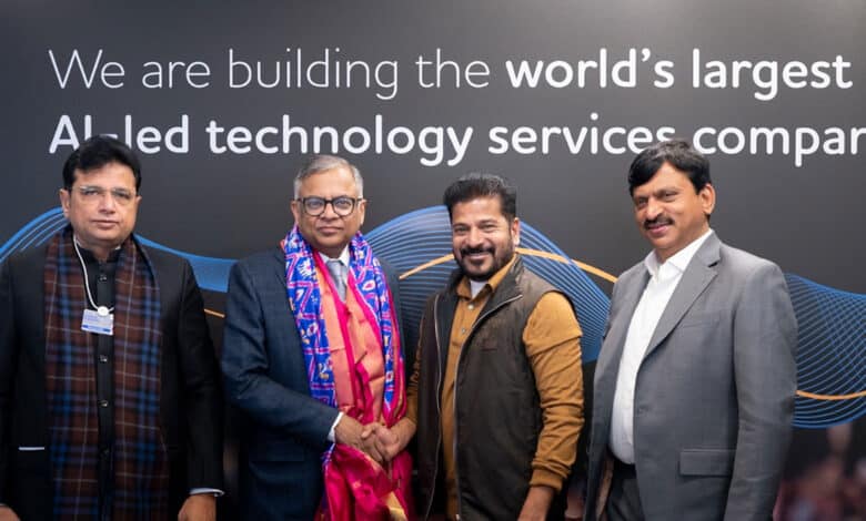 ڈاوس میں تلنگانہ پویلین پر وزیراعلی کی کارپوریٹ نمائندوں اورسرمایہ کاروں سے ملاقات