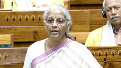 وزیرِ خزانہ نرملا سیتا رمن آج پارلیمنٹ میں اقتصادی سروے پیش کریں گی