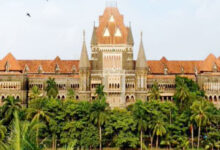 عدالت نے تجویز دی کہ میونسپل کمشنر کو اس وقت تک تنخواہ نہ دی جائے جب تک عدالت اجازت نہ دے۔