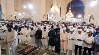 حیدرآباد کی تاریخی مکہ مسجد میں نمازتراویح کا پہلا روح پرور اجتماع