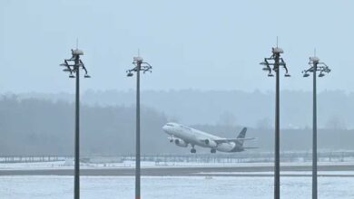 برلن میں بارش اور برفباری سے رن وے پر پانی جم گیا، ائیرپورٹ بند