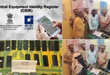 چندرائن گٹہ پولیس نےگمشدہ موبائل فون برآمد کر کے مالکان کے حوالے کر دیے