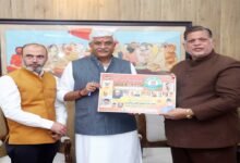 عیدالفطر سےقبل بی جے پی کامودی کٹس کاوزیرگجیندر سنگھ شیخاوت کےہاتھو پوسٹر جاری۔