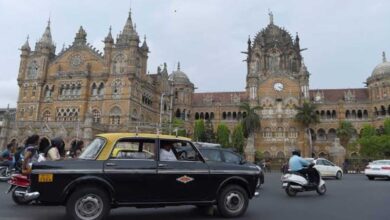 امریکی خاتون سے 18000 ہزار روپے وصول کرنے والے ڈرائیوروں کے پرمٹ منسوخ