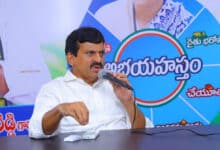 سیاست صرف انتخابات تک ہونی چاہیے ،جیت کے بعد تمام پارٹیاں غریبوں کی خدمت کریں: وزیر ریونیو تلنگانہ