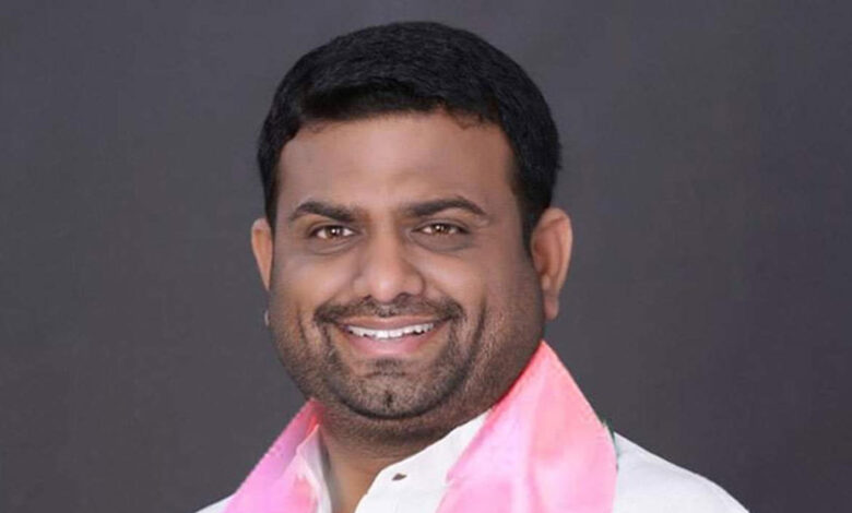 منشیات کے مبینہ معاملے میں بی آر ایس کے سابق ایم ایل اے پائلٹ روہت ریڈی کو وجہ بتاؤ نوٹس