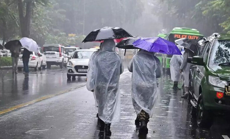 دہلی میں بارش اور گرج چمک کا سلسلہ جاری رہے گا؛ محکمہ موسمیات نے یلو الرٹ جاری کر دیا