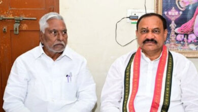 کانگریس میں اندرونی بے چینی کے درمیان مہیش کمار گوڈ کی جیون ریڈی سے ملاقات