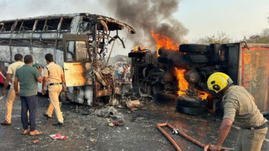 آندھرا پردیش میں بس میں آگ لگنے سے 13 مسافر زندہ جل گئے