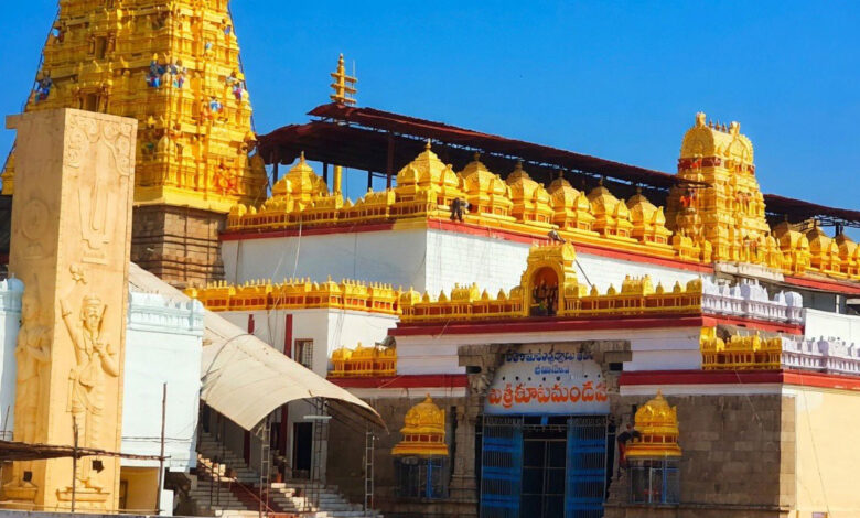 تلنگانہ کے وزیرِ اعلیٰ ریونتھ ریڈی آج بھدراچلم مندر کی ترقی کے منصوبے کا سنگِ بنیاد رکھیں گے