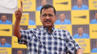 کیجریوال نے مودی کے ٹرمپ کے سامنے جھکنے پر اٹھائے سوالات