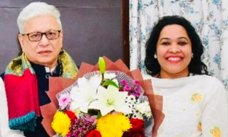 عالمی یومِ خواتین پر خصوصی رپورٹ ساجدہ خان: بھارت کی پہلی خاتون آڈیو انجینئر اور خواتین کے لیے ایک مثال