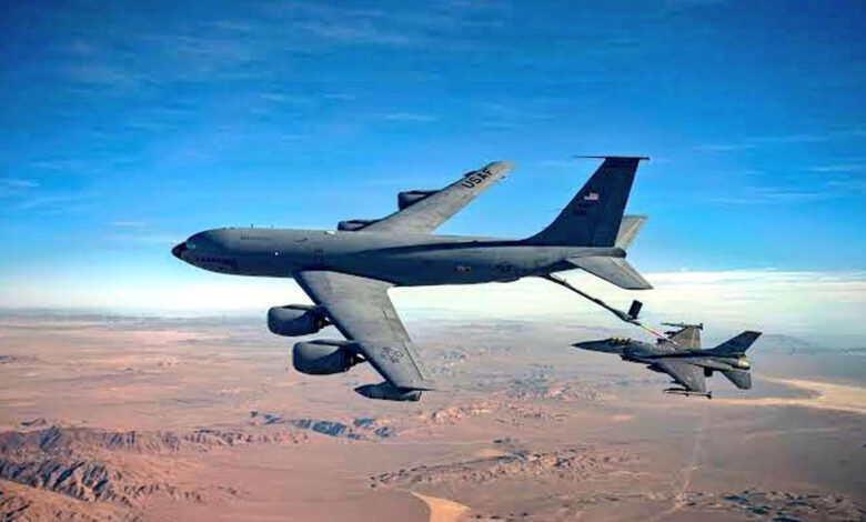 ایندھن بھرنے کا امریکی فوجی طیارہ کے سی -135 مغربی عراق میں گر کر تباہ