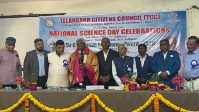 شعبہ طبیعات میں پروفیسر ڈی کروناساگرکی مثالی وانمول خدمات کا اعتراف