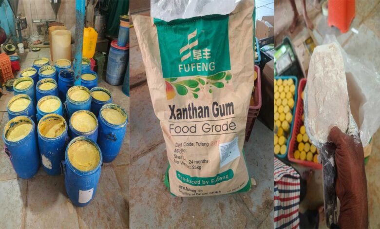 ادرک اور لہسن کے پیسٹ کے گودام پر چھاپہ لالاپیٹ میں ملاوٹ شدہ اور غیر صحت بخش ادرک کا پیسٹ ضبط