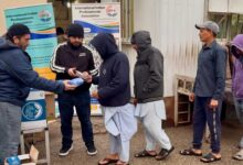 آئی آئی پی اے کی جانب سے ریاض کے لیبر کیمپ میں 300 بھارتی مزدوروں میں کھانے کے پیکٹس کی تقسیم