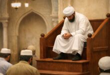 جمعہ کے دو خطبوں کے درمیان وقفہ