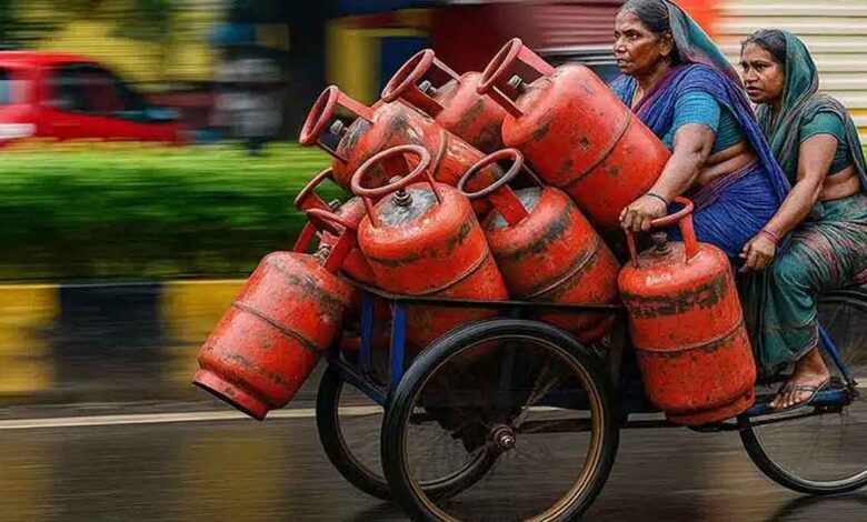 اگر آپ کے گھر میں دو LPG کنکشن ہیں تو ہوشیار رہیں۔ آپ کے خلاف سخت کاروائی ہو سکتی ہے۔ ضروری قواعد جان لیں