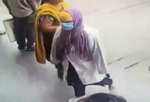 چوری کا ایسا حربہ آپ نے کبھی نہیں دیکھا ہوگا! خاتون ڈاکٹر بن کر مریض کے سونے کے زیورات لے اڑی