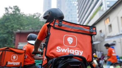 آن لائن کھانا منگوانا مہنگا Swiggy نے فیس میں اضافہ کر دیا