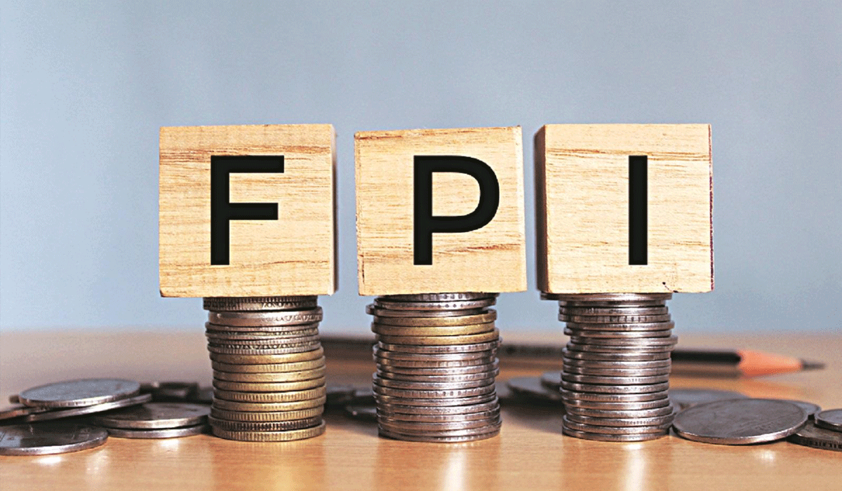 ایف پی آئی نے اپریل میں اب تک شیئر بازار سے 62,204 کروڑ روپے نکالے