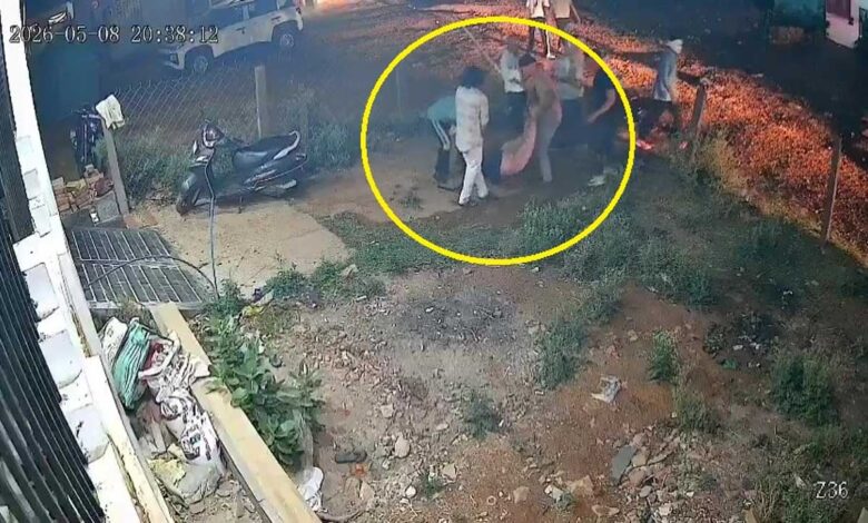 لیو اِن پارٹنر نے ساتھیوں کے ساتھ مل کر خاتون اور ایک ماہ کی بچی کا اغوا کر لیا، سنسنی خیز ویڈیو وائرل