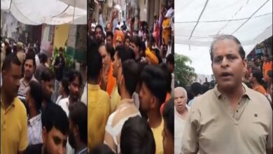 غازی آباد میں نمازِ جمعہ روکنے کی کوشش، ملک میں بڑھتی مذہبی کشیدگی پر سنگین سوالات