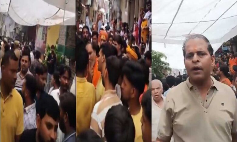 غازی آباد میں نمازِ جمعہ روکنے کی کوشش، ملک میں بڑھتی مذہبی کشیدگی پر سنگین سوالات