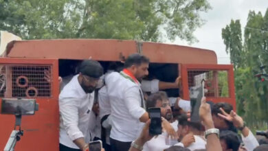 دہلی میں طلبہ پر مبینہ لاٹھی چارج اور راہول گاندھی کی گرفتاری کے خلاف کانگریس کا حیدرآباد میں زبردست احتجاج، فہیم قریشی سمیت کئی قائدین حراست میں