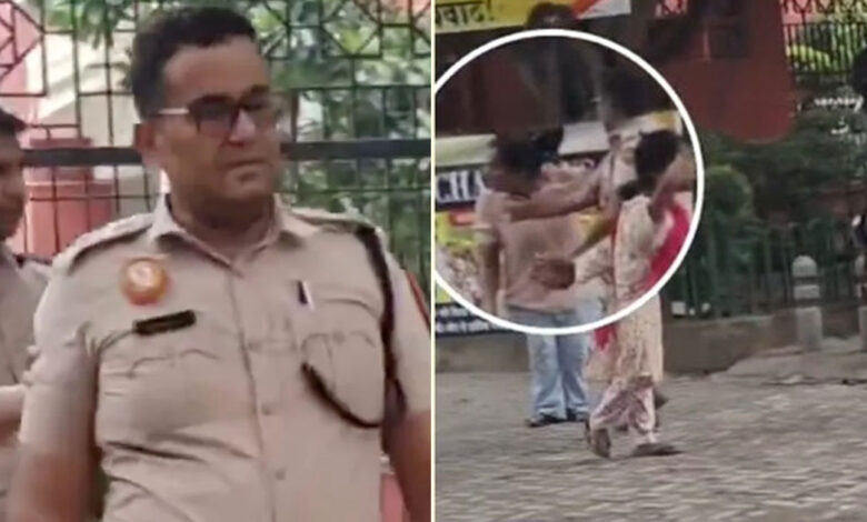 احتجاج میں شامل خاتون کو تھپڑ مارنے کا ویڈیو وائرل، دہلی پولیس عہدیدار کو جنتر منتر سے ہٹادیا گیا