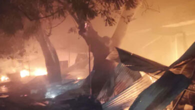تلنگانہ: چرواگٹو مندر کے دامن میں آگ لگنے سے 17 دکانیں اور 15 ٹھیلے جل کر خاکستر