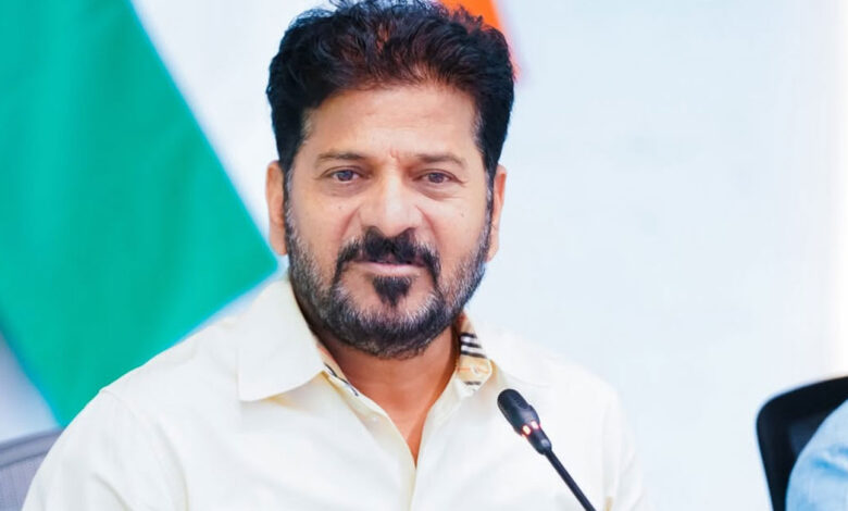 تلنگانہ حکومت نے ماہ کے پہلے دن ہی کنٹریکٹ اور آؤٹ سورس ملازمین کی تنخواہیں جاری کر دیں