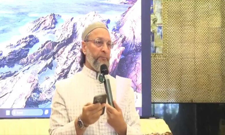 بی جے پی نے اویسی کے مستقل رہائش سرٹیفکیٹ کے مطالبے کو ’بے بنیاد‘ قرار دیا