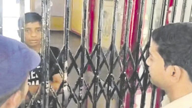گُرکُل اسکول میں رَیگنگ کا ایک اور واقعہ، 8ویں جماعت کے طالب علم کو اضافی چپاتی مانگنے پر مبینہ طور پر پیٹ دیا گیا