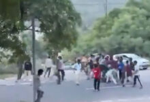 وشاکھاپٹنم کے ایم جی روڈ پر طلبہ کے دو گروپوں میں تصادم، 17 نوجوان حراست میں