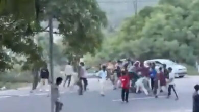 وشاکھاپٹنم کے ایم جی روڈ پر طلبہ کے دو گروپوں میں تصادم، 17 نوجوان حراست میں
