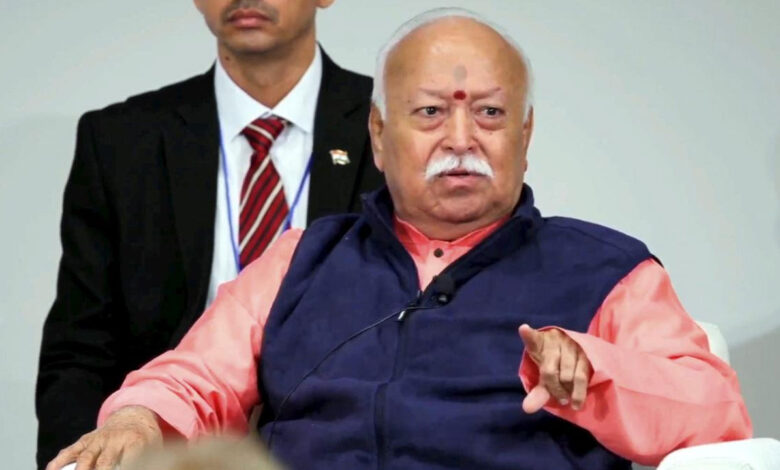 مسلمانوں کو ہندوستان میں رہنے کا حق نہیں سمجھنے والا ہندو نہیں: موہن بھاگوت
