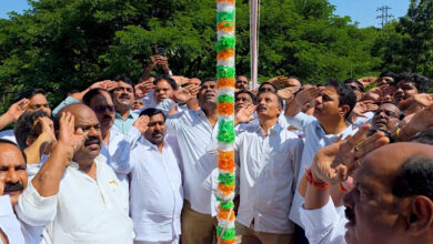 قومی یومِ اتحاد کے موقع پر کے ٹی آر نے تلنگانہ بھون میں قومی پرچم لہرایا