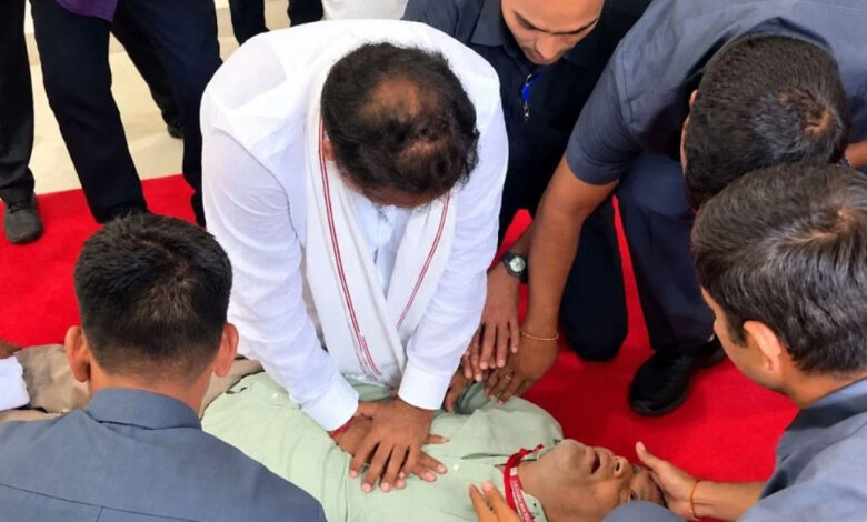 اسمبلی احاطے میں اچانک گرنے کے بعد آئی اے ایس افسر نوین متل کے پرسنل سیکریٹری راجو کا دیہانت